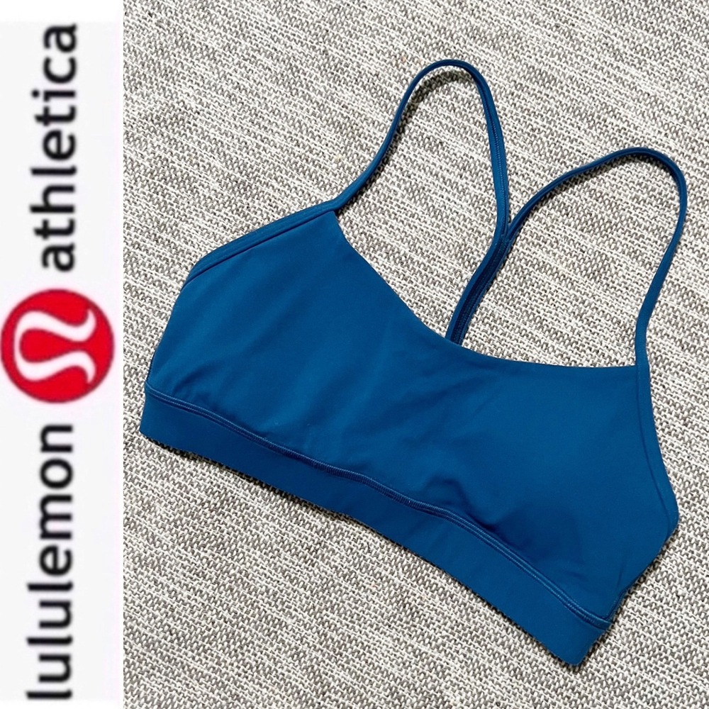 Lululemon Flow Y Bra Nulu *Light Support, A–C Cups Blue Borealis Size 6
